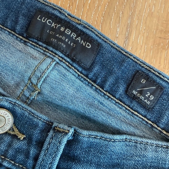 Lucky Brand Jeans Size 8 / 29 Regular Medium Wash Straight Slim Denim - Picture 4 of 5